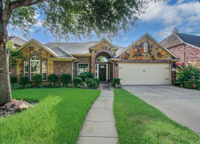 Property at 5623 Maverick Bend Ln, Missouri City, TX 77459, 4 beds, 3 baths