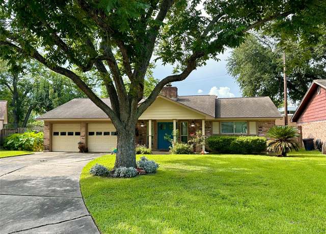 Property at 1014 Shadow Cir, League City, TX 77573, 3 beds, 2 baths