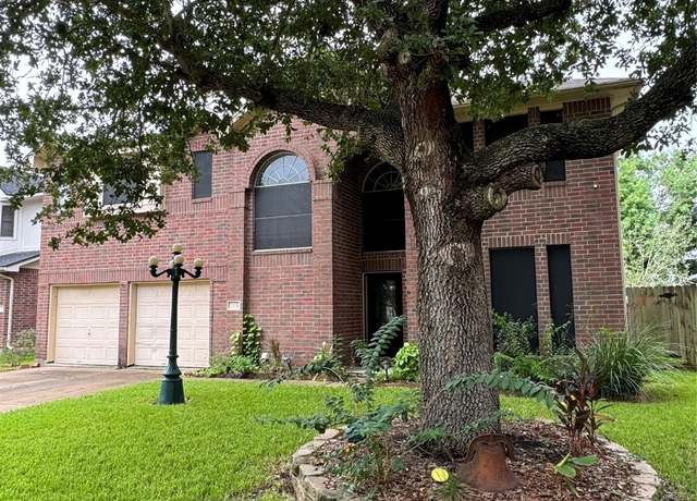 Property at 11131 30th Ave N, Texas City, TX 77591, 4 beds, 2.5 baths