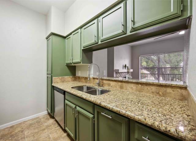 Property at 726 Bering Dr Unit F, Houston, TX 77057, 2 beds, 1 bath
