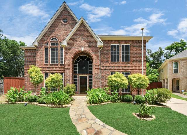 Property at 3306 Candlelon Dr, Spring, TX 77388, 5 beds, 3.5 baths