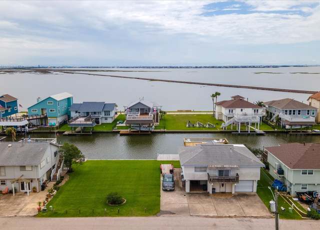 Property at 1252 Sailfish St, Bayou Vista, TX 77563, 3 beds, 2.5 baths