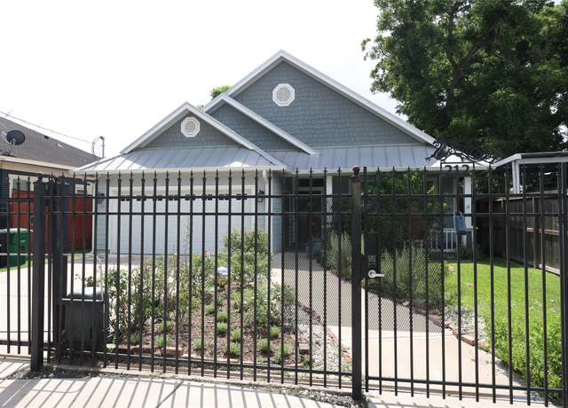 Property at 212 Greenwood St, Houston, TX 77011, 3 beds, 2 baths