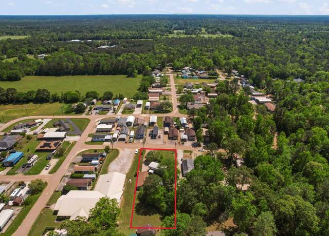 Property at 134 Woodpecker, Livingston, TX 77351, 1 bed, 1 bath
