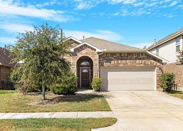 Property at 9610 Ocean Dr, Rosharon, TX 77583, 4 beds, 2 baths