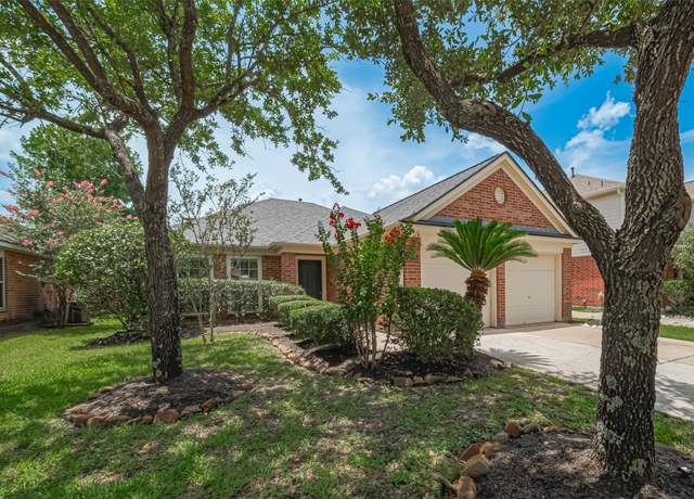 Property at 26845 Iron Manor Ln, Kingwood, TX 77339, 3 beds, 2 baths