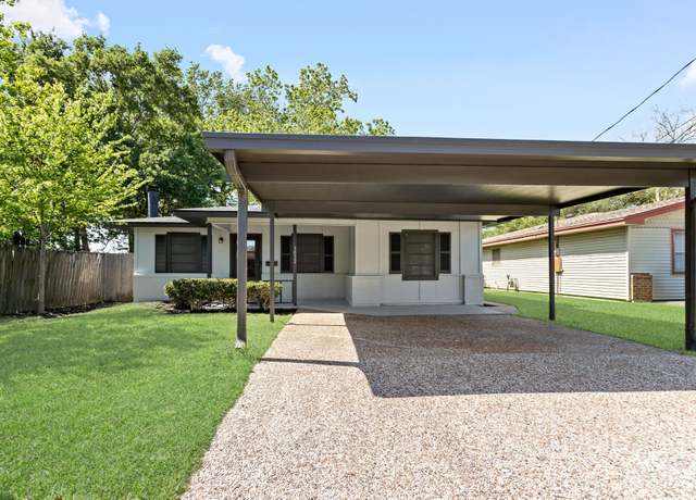 Property at 3032 Avenue H, Nederland, TX 77627, 4 beds, 1 bath