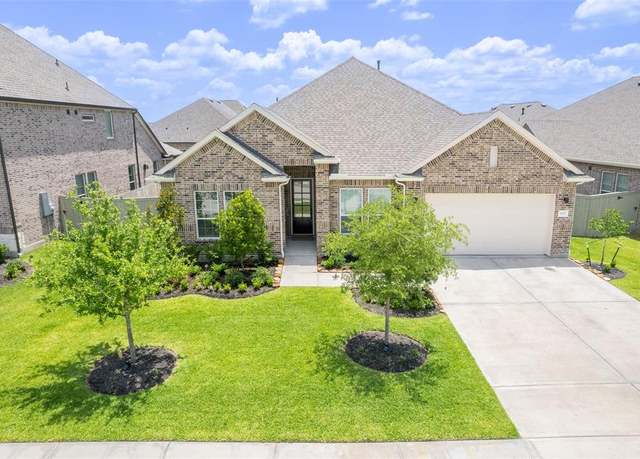 Property at 3225 Palm Heights St, League City, TX 77573, 4 beds, 3.5 baths