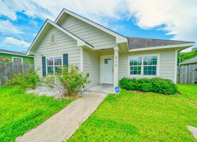 Property at 319 Dreamland Ave, Crosby, TX 77532, 3 beds, 2 baths