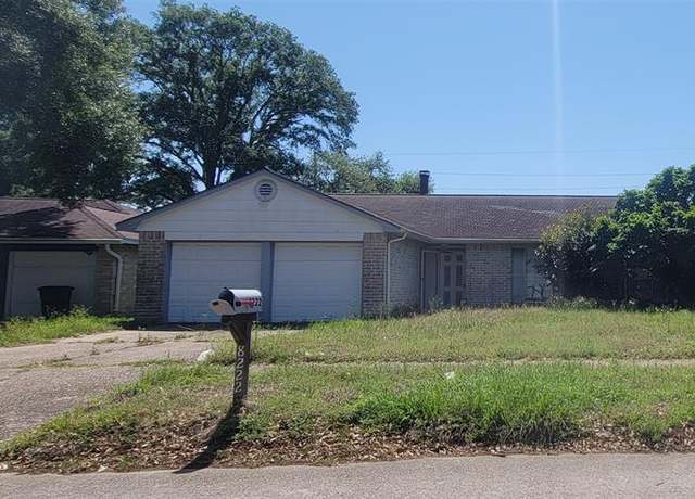 Property at 8222 Forest Point Dr, Humble, TX 77338, 4 beds, 2 baths