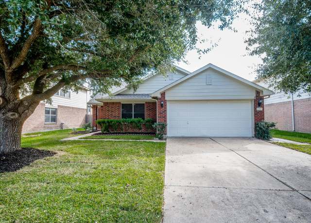 Property at 1315 Stevens Ct, Rosenberg, TX 77471, 3 beds, 2 baths