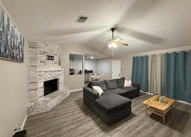 Property at 2714 Skelton Dr, Houston, TX 77067, 2 beds, 2 baths