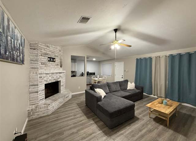 Property at 2714 Skelton Dr, Houston, TX 77067, 2 beds, 2 baths