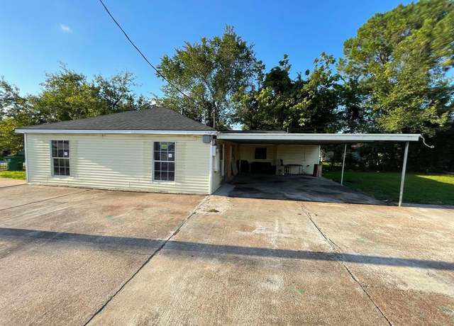 Property at 7510 Meadowyork St, Houston, TX 77037, 3 beds, 1 bath