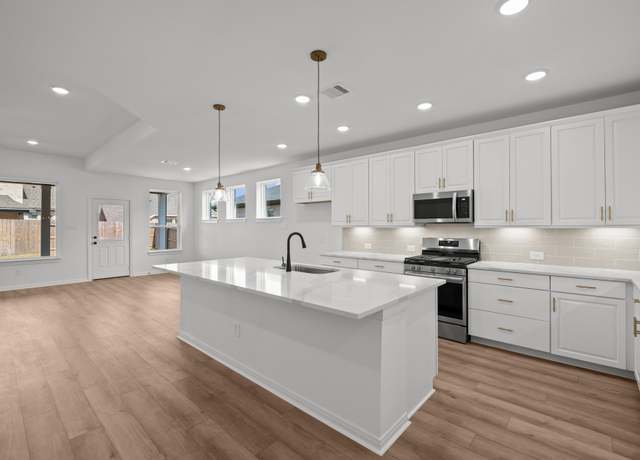 Property at 27114 Spearbract Hollow Trl, Hockley, TX 77447, 4 beds, 3.5 baths