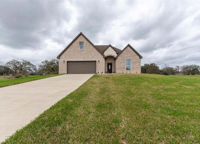 Property at 632 Mill Rd, Angleton, TX 77515, 4 beds, 2 baths