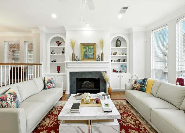 Property at 5225 Sagecircle St S, Houston, TX 77056, 3 beds, 3.5 baths