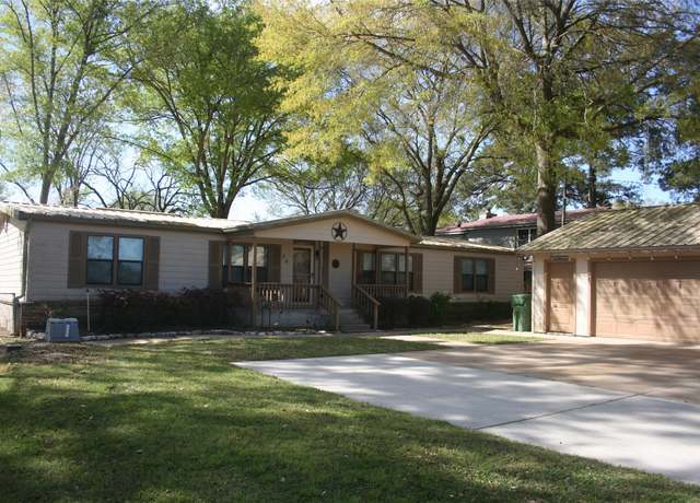 Property at 24 Lazy Bend Dr, Huntsville, TX 77320, 3 beds, 2 baths