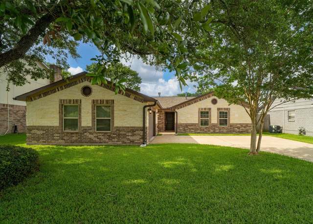 Property at 9914 Sageroyal Ln, Houston, TX 77089, 3 beds, 2 baths