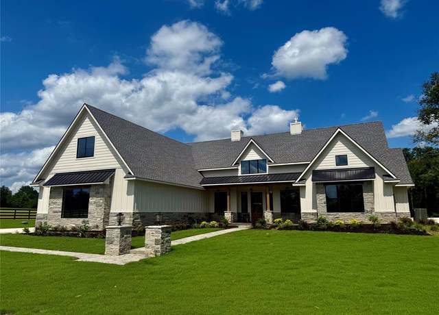 Property at 15457 Highlanders Ct, Montgomery, TX 77356, 5 beds, 3.5 baths