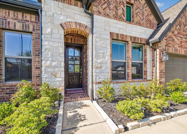 Property at 32311 Noble Creek Dr, Conroe, TX 77385, 4 beds, 4 baths