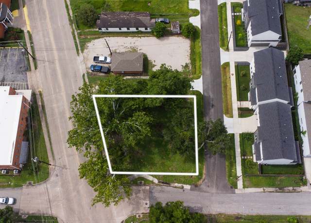 Property at 7819 N Main St, Houston, TX 77022