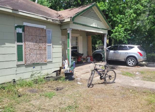 Property at 8402 Findlay St, Houston, TX 77017, 3 beds, 1 bath