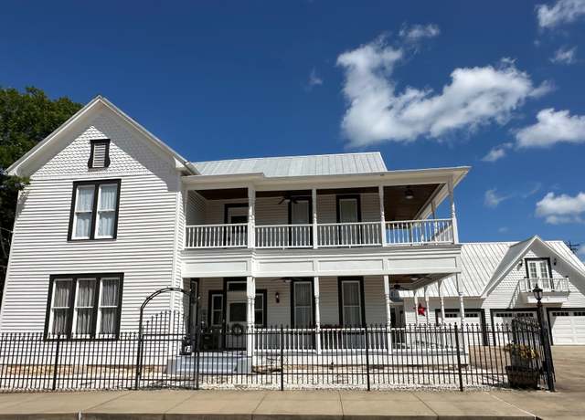 Property at 326 W Colorado St, La Grange, TX 78945, 4 beds, 2.5 baths