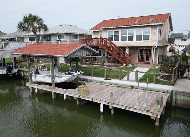 Property at 542 Pompano St, Bayou Vista, TX 77563, 2 beds, 2 baths