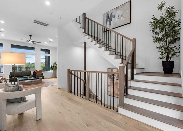 Property at 5240 Cornish Unit B, Houston, TX 77007, 3 beds, 3.5 baths