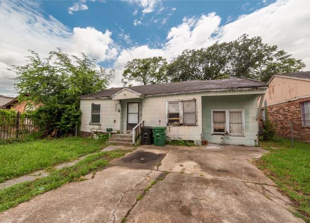 Property at 1114 Rouse St, Houston, TX 77020, 5 beds, 2 baths