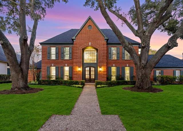 Property at 1427 Kelliwood Oaks Dr, Katy, TX 77450, 6 beds, 4.5 baths