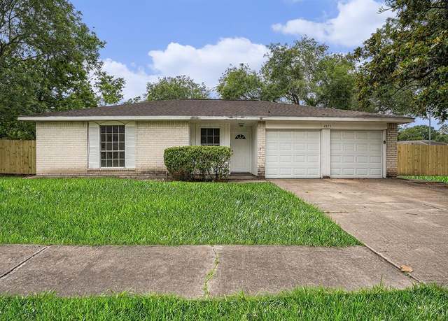 Property at 4875 Beechaven St, Houston, TX 77053, 3 beds, 2 baths