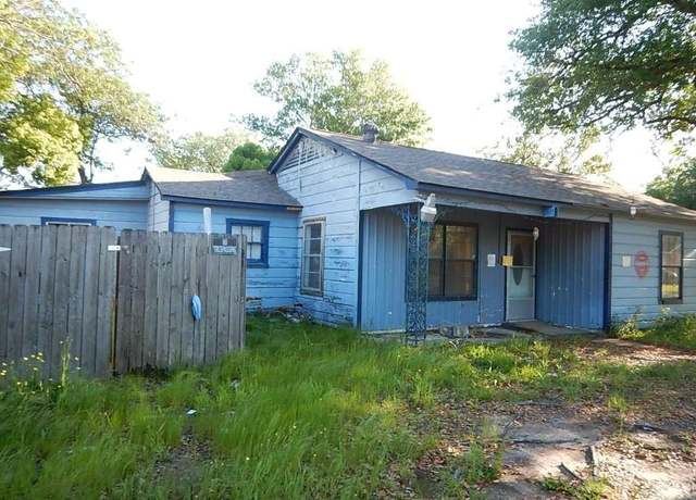 Property at 2241 Cross Ln, Orange, TX 77630, 3 beds, 2 baths