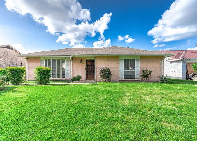 Property at 11002 Corona Ln, Houston, TX 77072, 3 beds, 2 baths