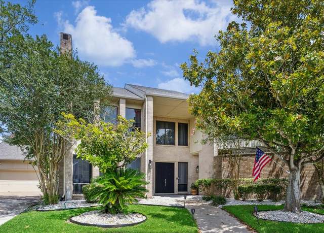 Property at 12007 Lakeway Ct, Houston, TX 77071, 5 beds, 4 baths