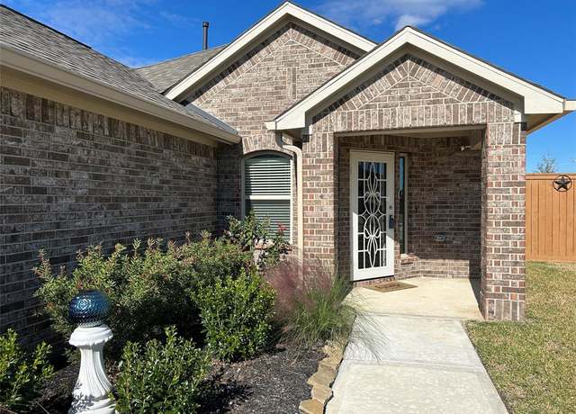 Property at 13114 Dalvay Beach Dr, Texas City, TX 77568, 4 beds, 2 baths