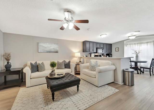 Property at 506 Main St, Pasadena, TX 77506, 1 bed, 1 bath