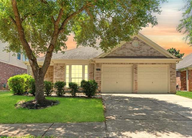 Property at 11047 Pierce Valley Dr, Richmond, TX 77406, 3 beds, 2 baths