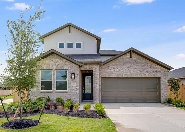 Property at 9739 Rialto Heights Dr, Cypress, TX 77433, 5 beds, 3 baths