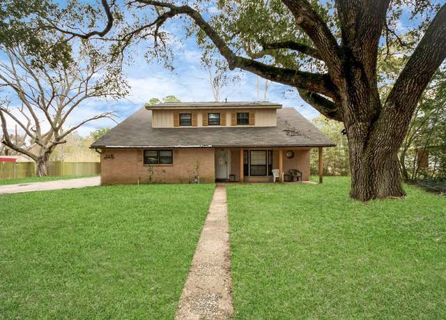 Property at 318 Elm St, Prairie View, TX 77484, 5 beds, 3 baths