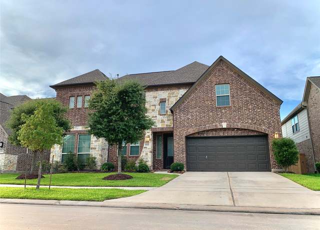 Property at 12027 Ballshire Pines Dr, Humble, TX 77346, 5 beds, 4.5 baths