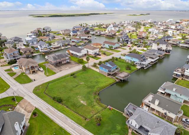 Property at 1302 & 1306 Maui Dr, Tiki Island, TX 77554