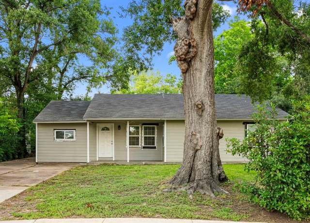 Property at 5835 Southseas St, Houston, TX 77033, 3 beds, 1 bath