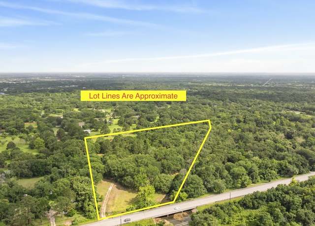 Property at 5714 Masters Rd, Manvel, TX 77578, 3 beds, 2.5 baths