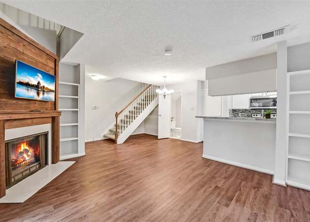 Property at 2120 El Paseo St #501, Houston, TX 77054, 1 bed, 1.5 baths