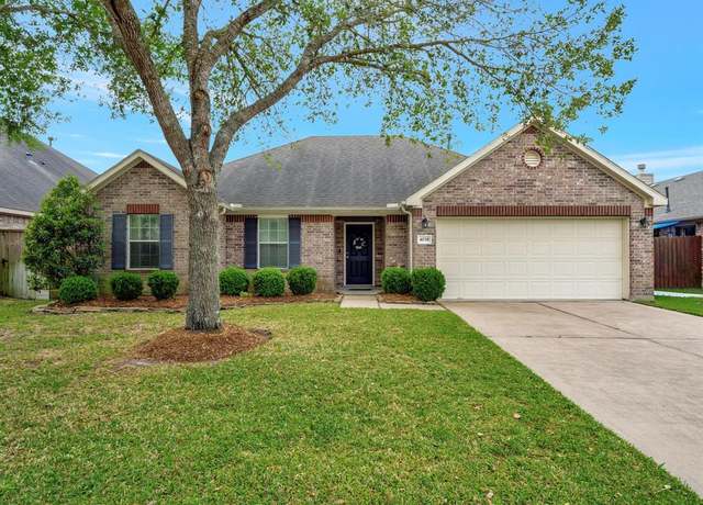 Property at 4038 Palmetto Ct, Dickinson, TX 77539, 3 beds, 2 baths