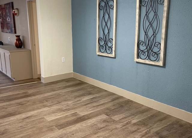 Property at 1602 W Blum St, Alvin, TX 77511, 3 beds, 2 baths