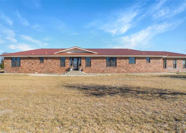 Property at 1801 Fm 2013, Friona, TX 79035, 4 beds, 3 baths