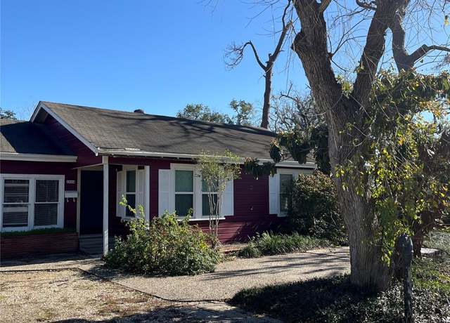 Property at 2044 Thonig Rd, Houston, TX 77055, 3 beds, 1.5 baths